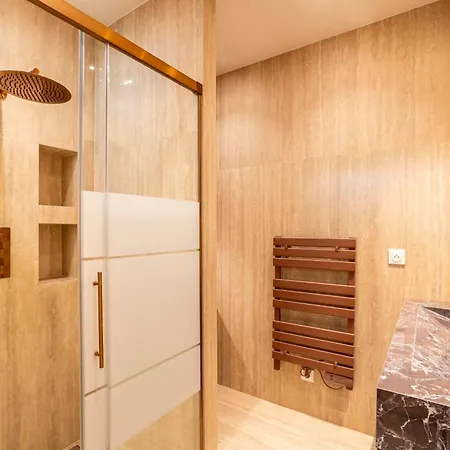 Luxury In The Heart Of *